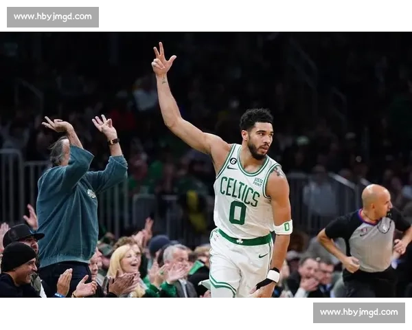 凯尔特人热火东决G3鏖战塔图姆对决巴特勒成胜负关键五上半场激烈